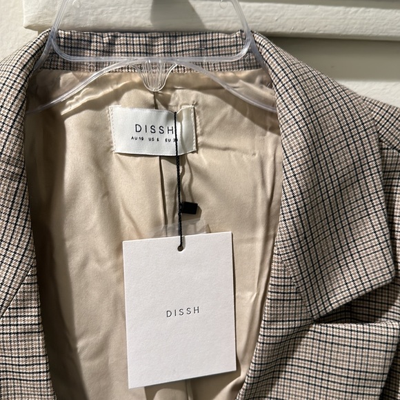 Blazer - Picture 2 of 5